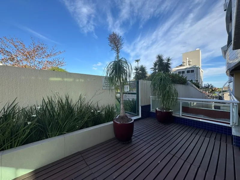 Furnished apartment, 124 m², with floor-to-ceiling windows — photo 5