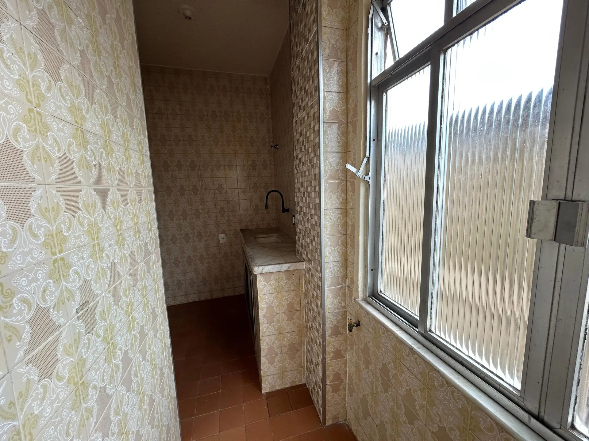 Unfurnished 1-bedroom apartment with 1 parking space — photo 20