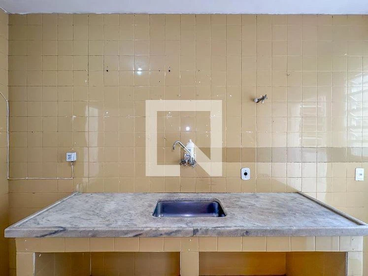 2-bedroom apartment with a mountain view — photo 16
