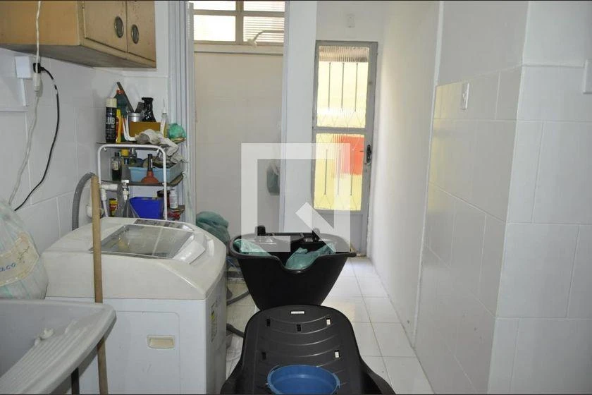 3-bedroom house with a home office — photo 28