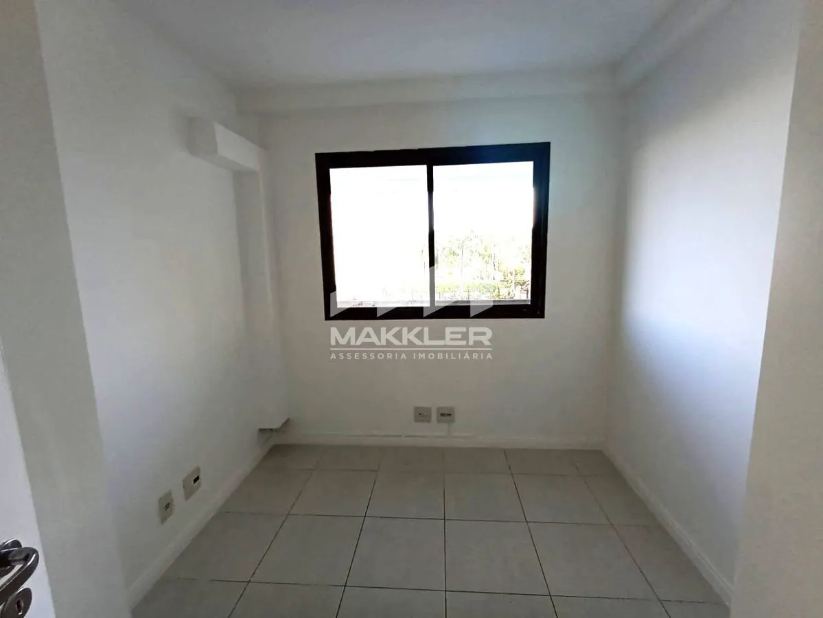 Washing machine in a 2-bedroom apartment, 74 m² — photo 22