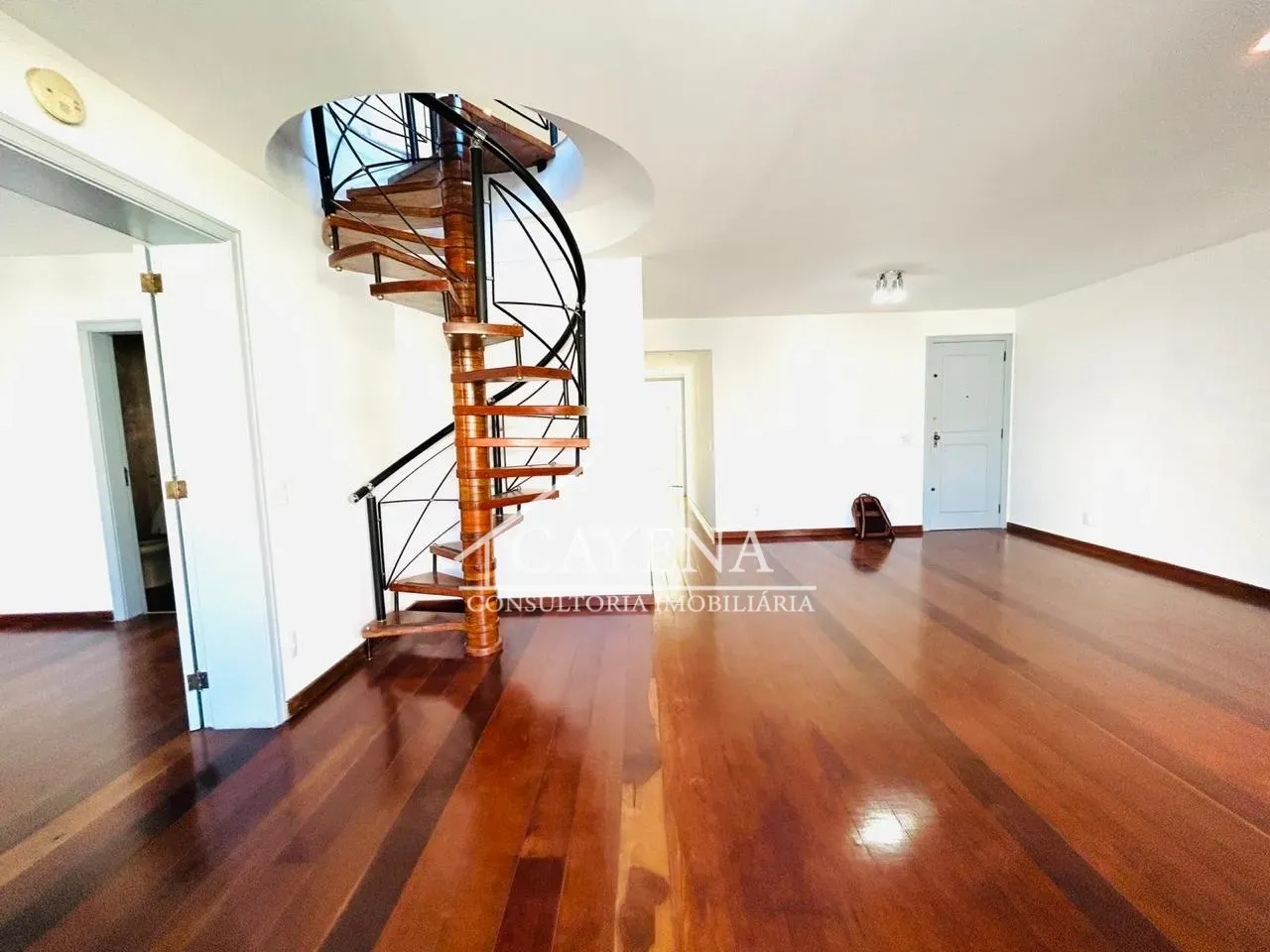 Apartment with 247 m², 3 bedrooms and 4 bathrooms — photo 12