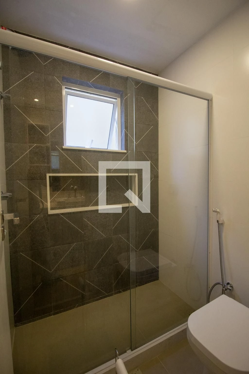 4-bedroom house with a bathtub in Rio de Janeiro — photo 78