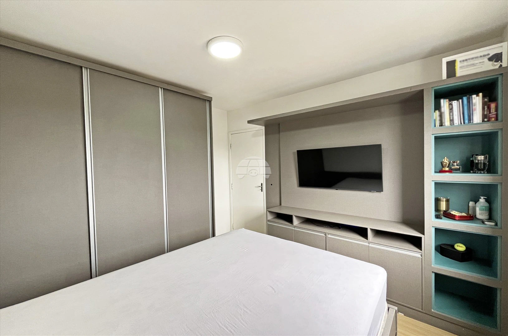 Стиральная машина и 2 спальни: квартира 48 м² — photo 10