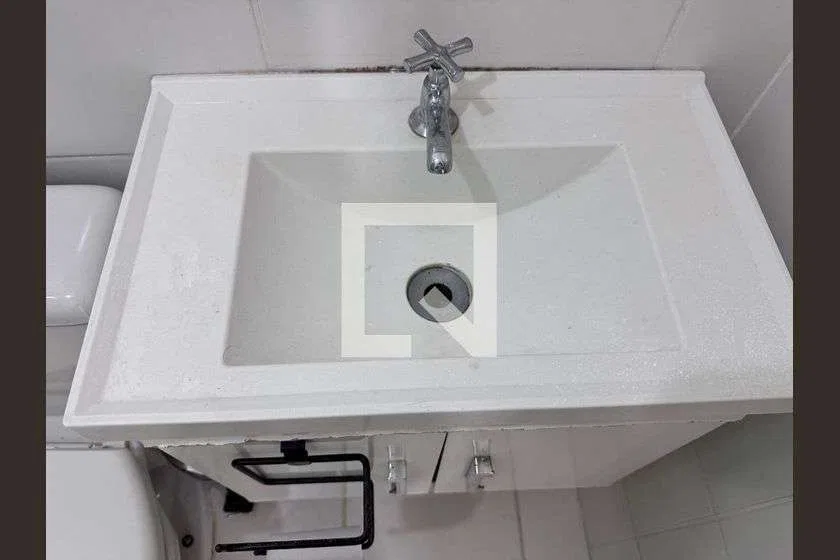 Apartamento mobiliado com 2 quartos e 1 banheiro — photo 24