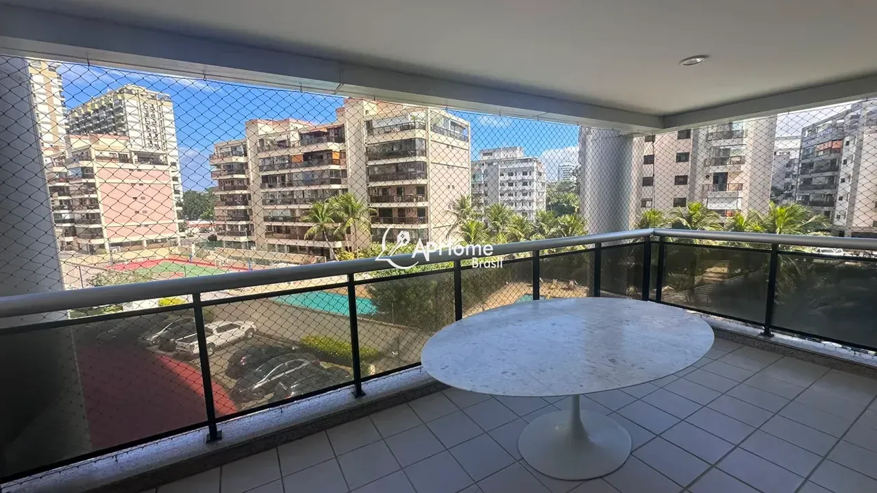Furnished 2-bedroom apartment with 3 bathrooms — photo 10