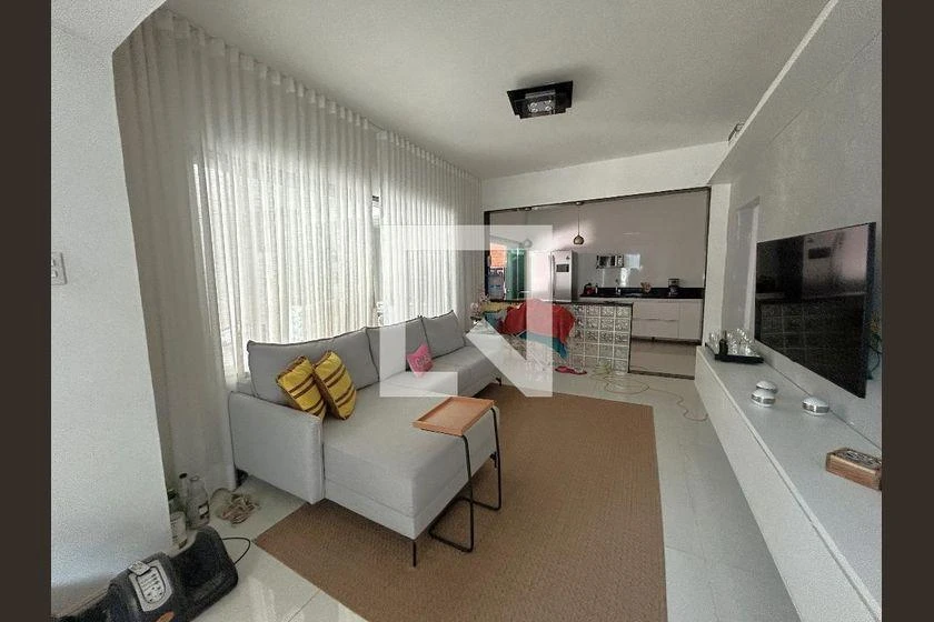 Home office in a 3-bedroom house, 197 m² — photo 2