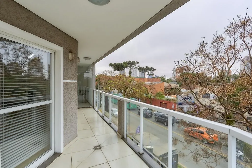 3-bedroom apartment with balcony and 120 m² — photo 25