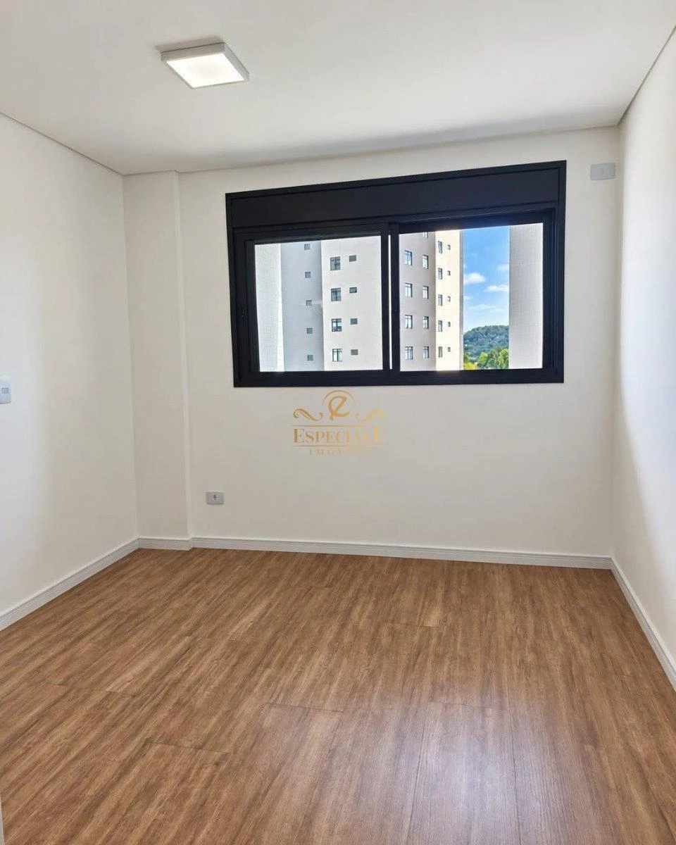 Rental apartment with 2 bedrooms and 1 en-suite — photo 4