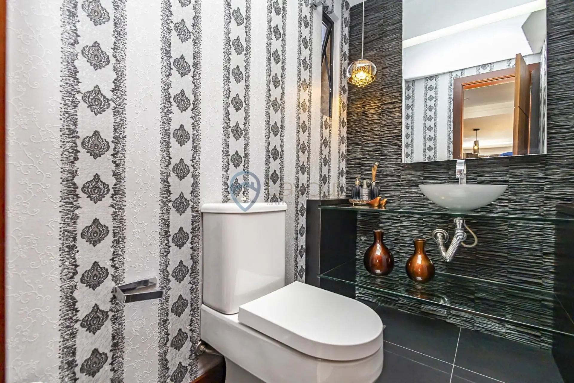 Рабочее место и 4 спальни: дом 381 м² — photo 7