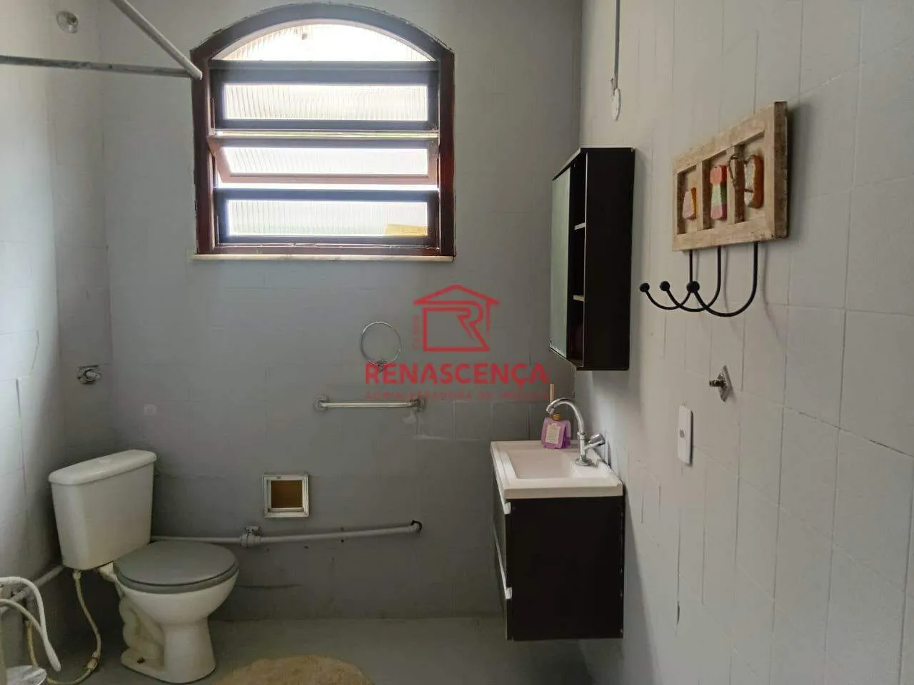 Casa amueblada de 8 dormitorios con parrilla en balcón — photo 12