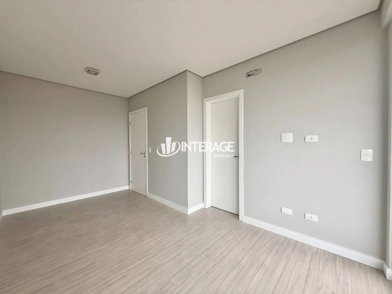 2-bedroom apartment with a home office in Curitiba — photo 20