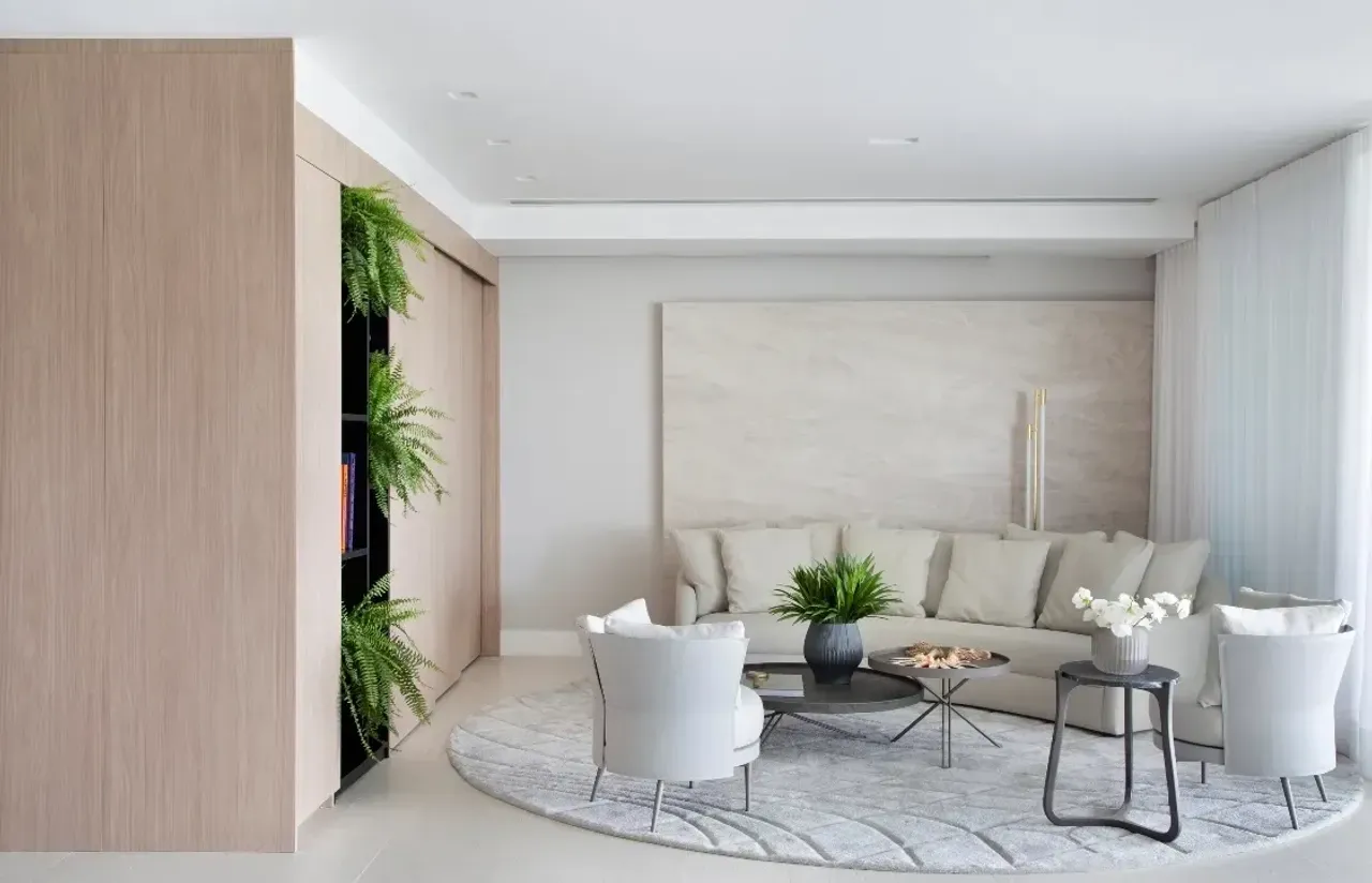 Furnished 4-bedroom apartment with 381 m² and 4 parking — photo 8