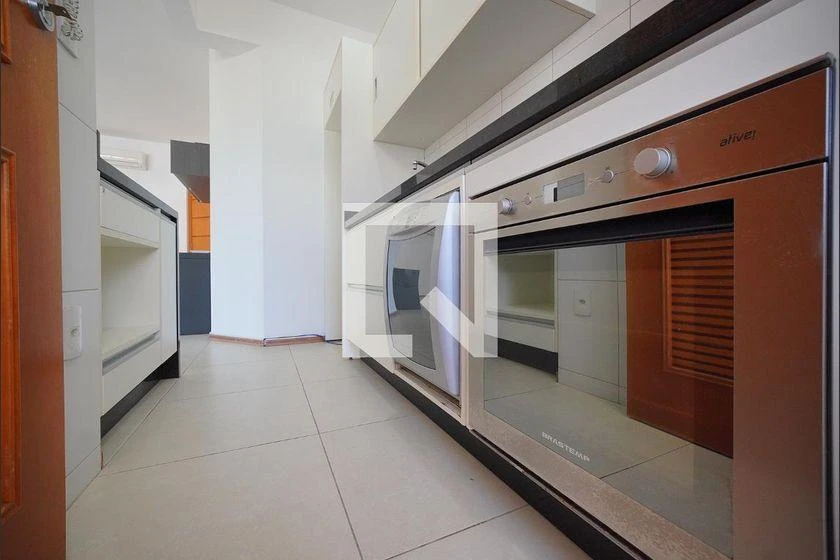 Apartment, 140 m², with a glass-enclosed balcony — photo 35