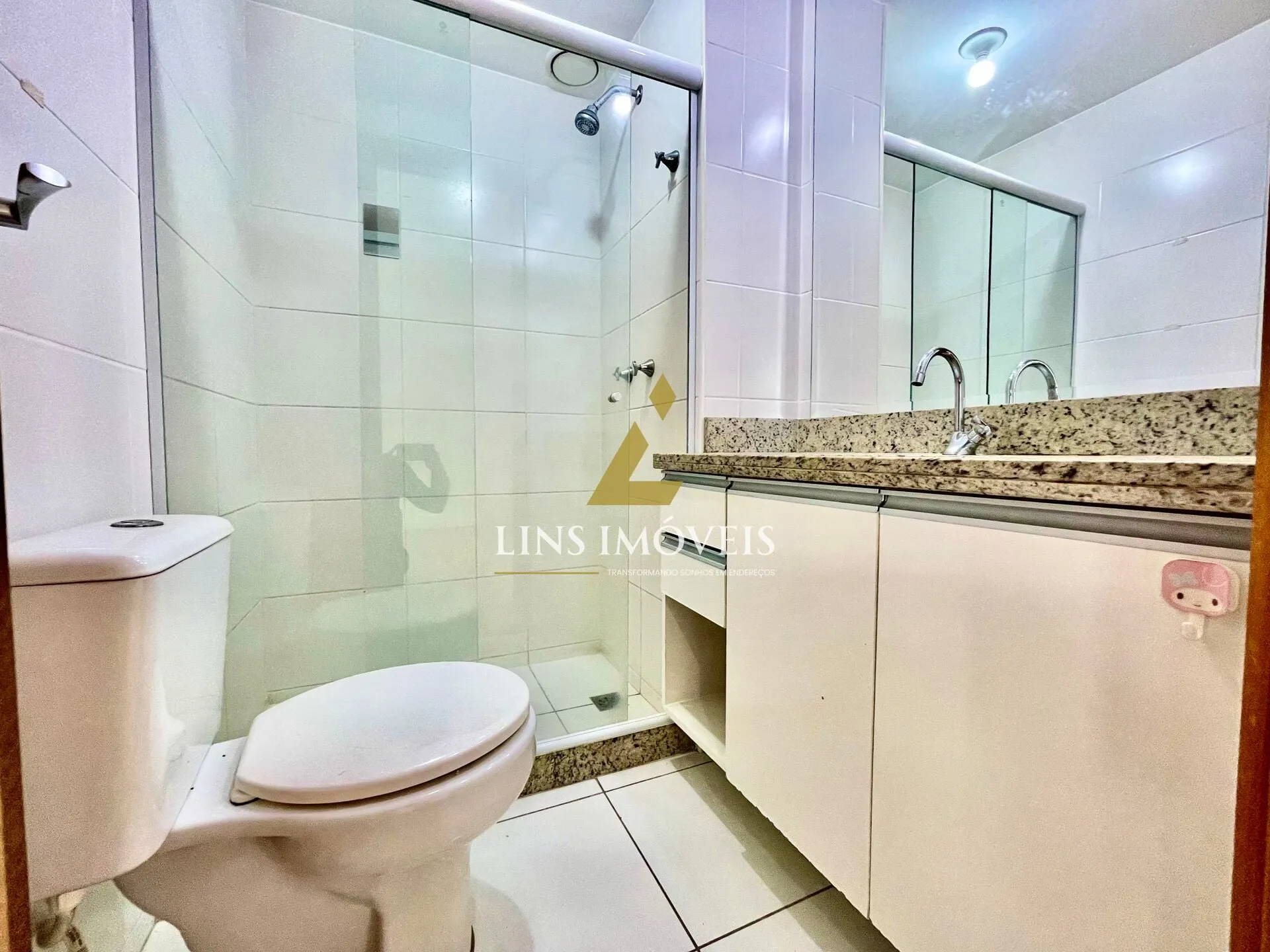 Glass-enclosed balcony in a 2-bedroom apartment, 60 m² — photo 10