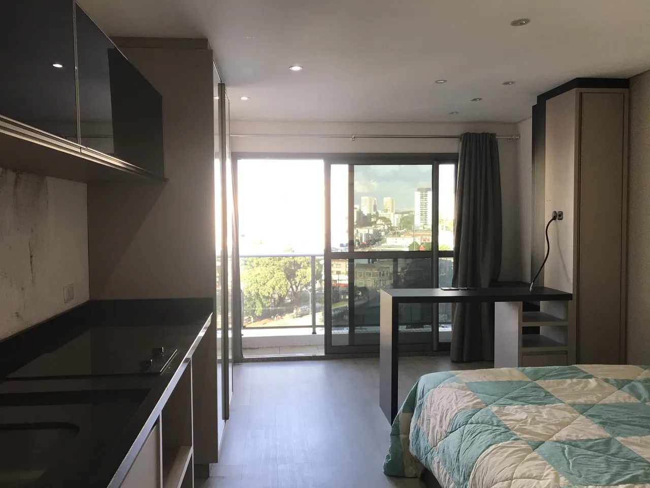 Furnished 1-bedroom apartment with a balcony — photo 10