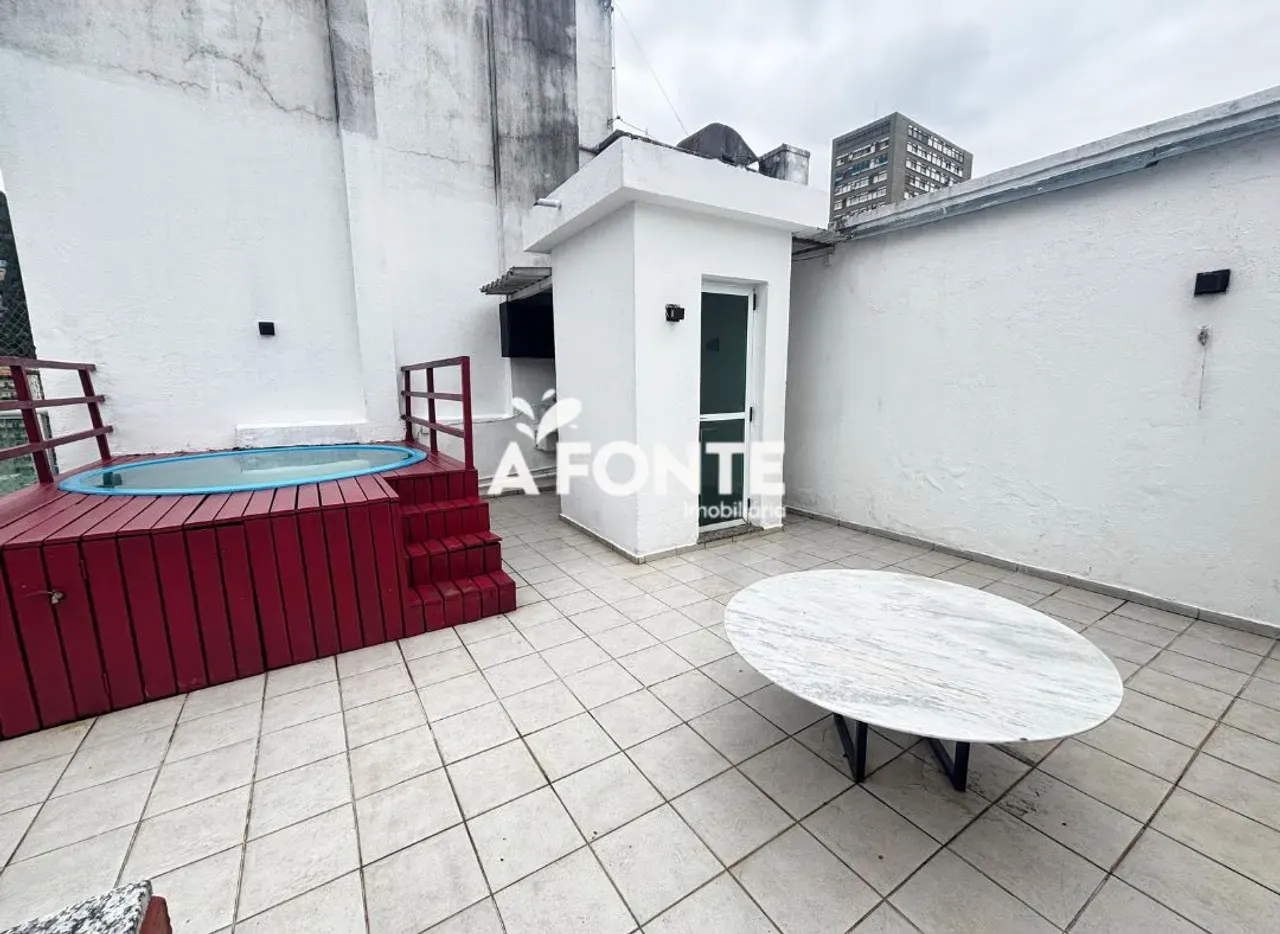 2-bedroom apartment with a grill on the balcony — photo 15