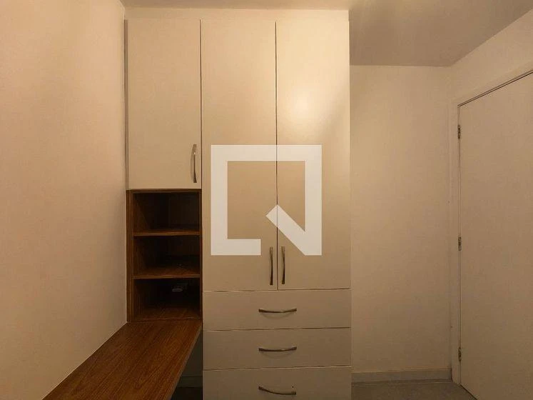 3-bedroom apartment with a glass-enclosed balcony — photo 33