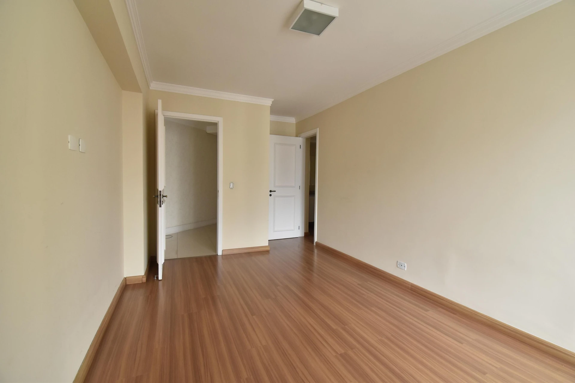 4-bedroom apartment with a jacuzzi — photo 43