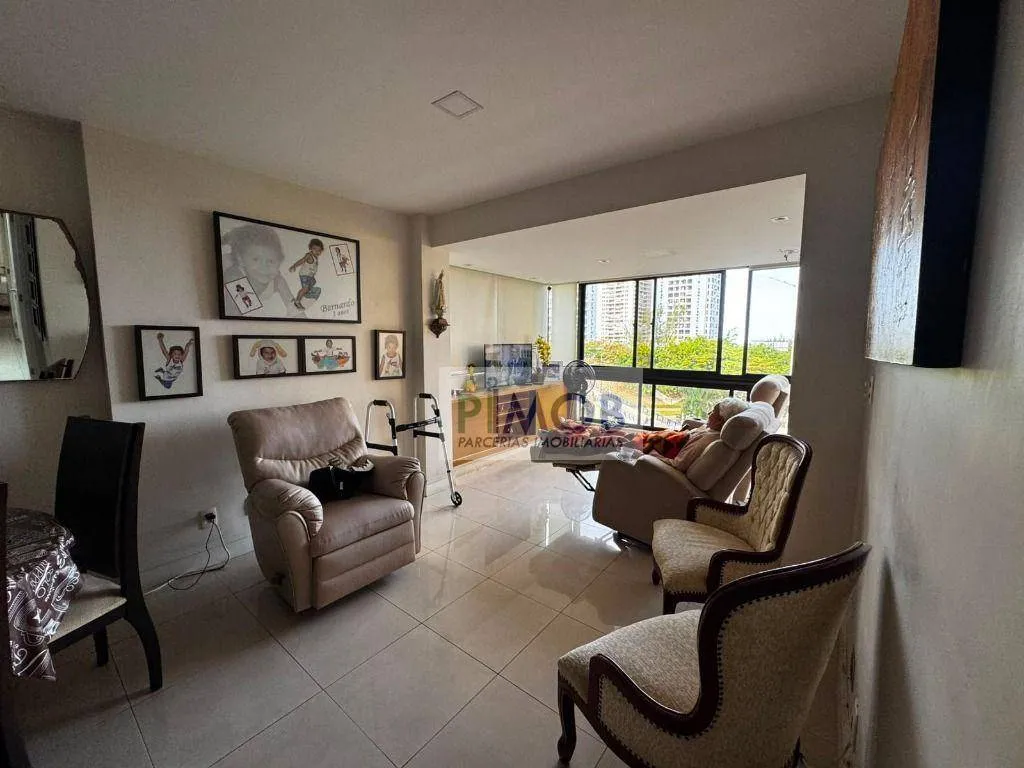 Floor-to-ceiling windows in a 3-bedroom apartment, 110 m² — photo 19