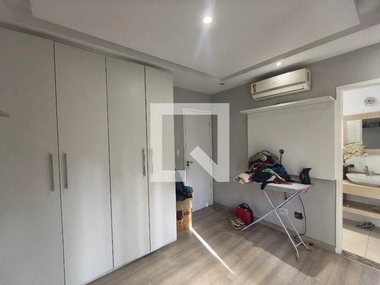 Dishwasher in a 4-bedroom house, 220 m² — photo 48