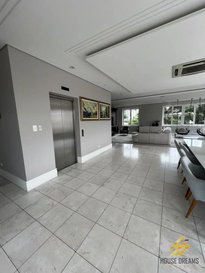 344 m² apartment with floor-to-ceiling windows and a bathtub — photo 25