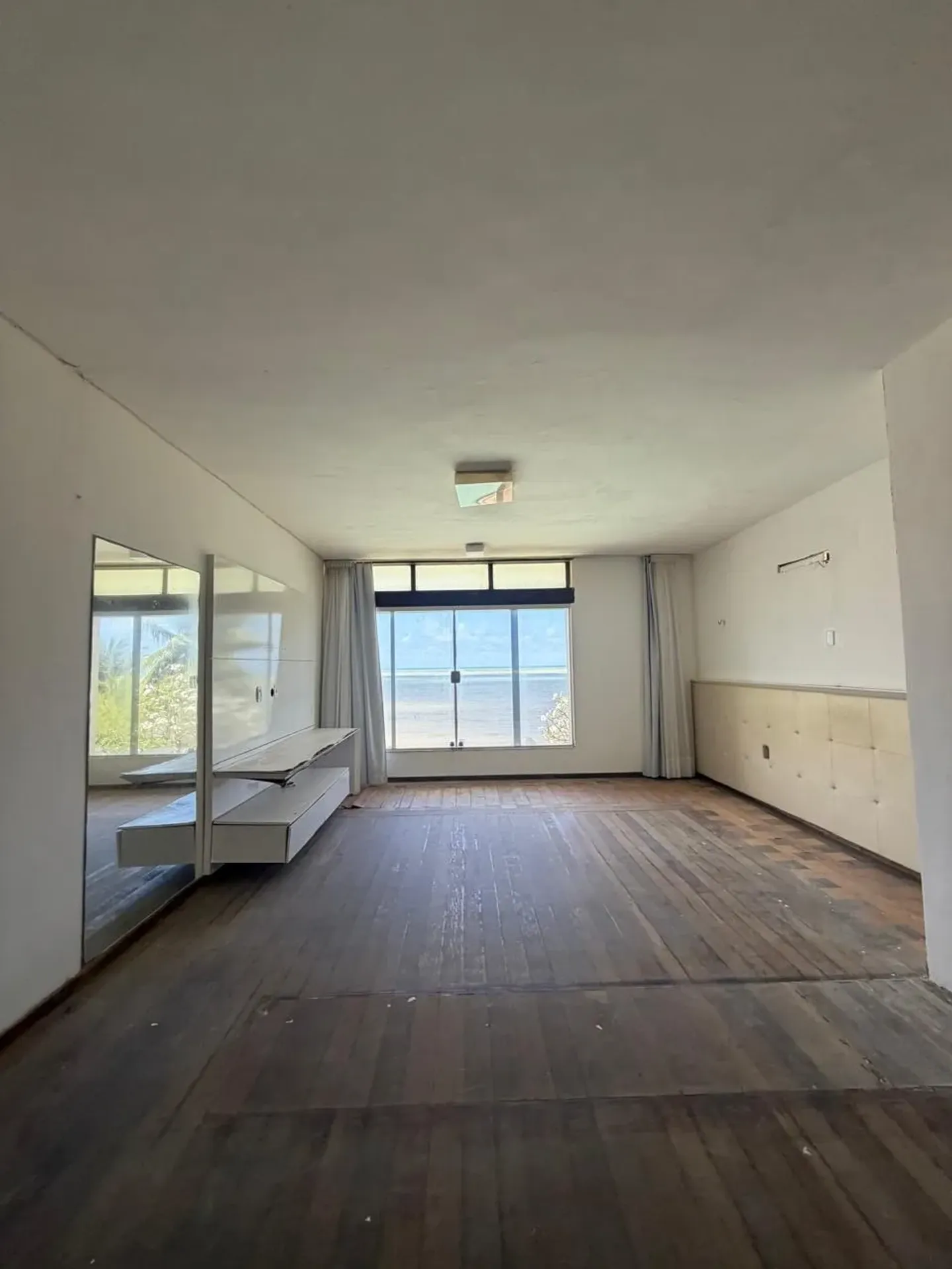 4-bedroom house with a water view in João Pessoa — photo 22