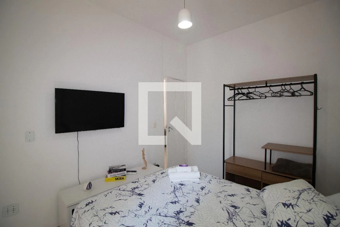 1-bedroom apartment with open kitchen and electric stove — photo 11