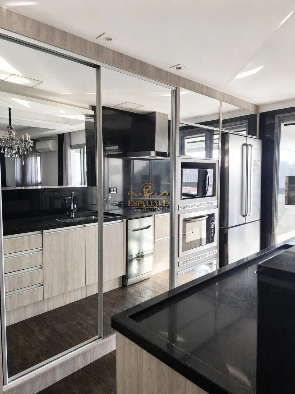 Furnished apartment with 167 m² and 3 en-suite bedrooms — photo 2