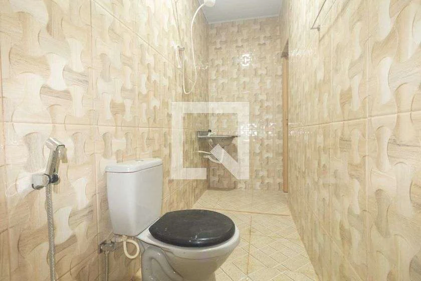 2-bedroom house with a laundry area — photo 21