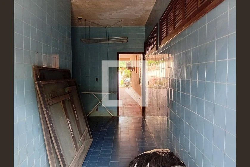 Будинок для оренди з 6 спальнями та 1200 м² — photo 46