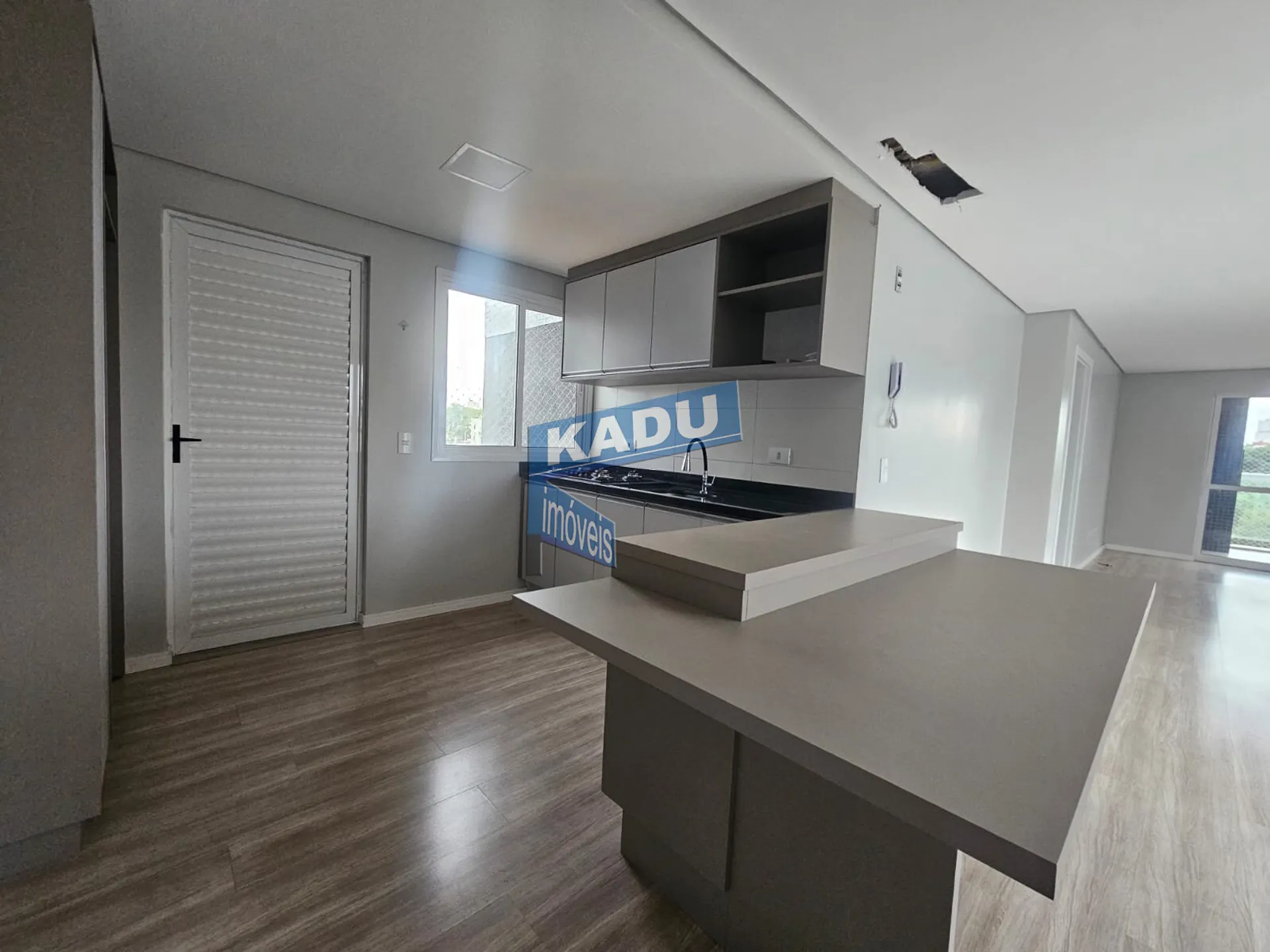 Apartment on the 2nd floor with a grill on the balcony — photo 5
