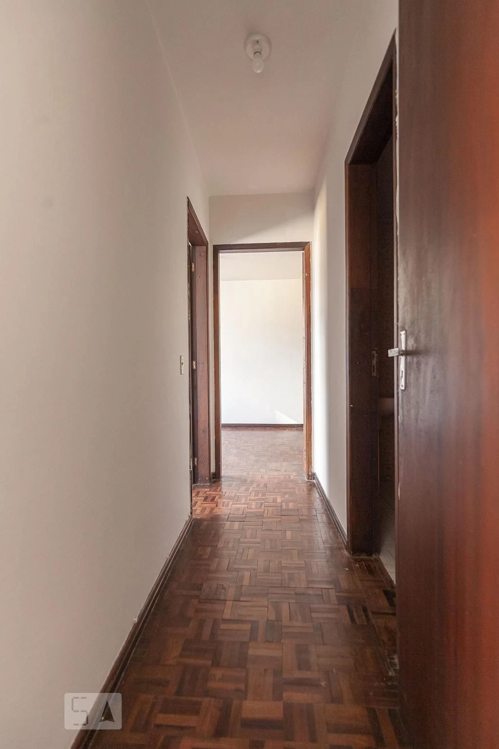 Unfurnished apartment with 3 bedrooms and 1 bathroom — photo 12