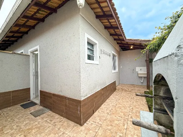 Balcony with a grill in a one-bedroom apartment, 42 m² — photo 5