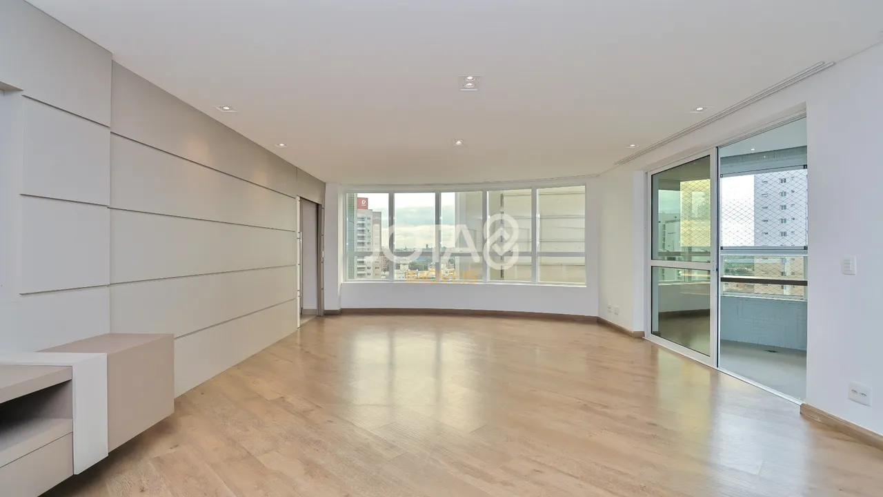 Орендна квартира з 4 спальнями та 329 м² — photo 2