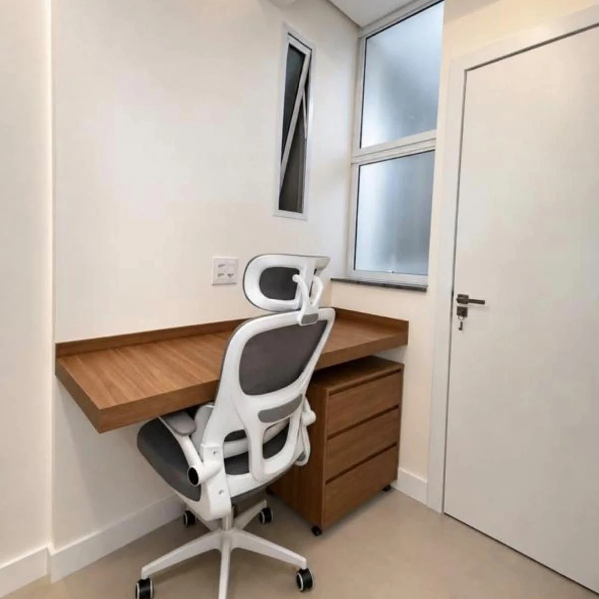 35 m² apartment with a washing machine and a home office — photo 6