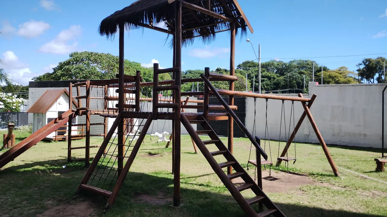 2-bedroom apartment with a washing machine in João Pessoa — photo 17