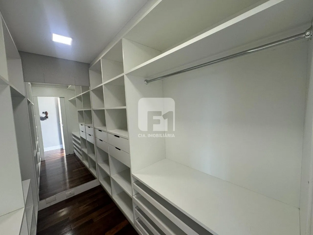Furnished house with 7 bedrooms and a real desk — photo 17