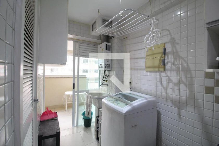 98 m² furnished apartment with 3 bedrooms and parking — photo 19