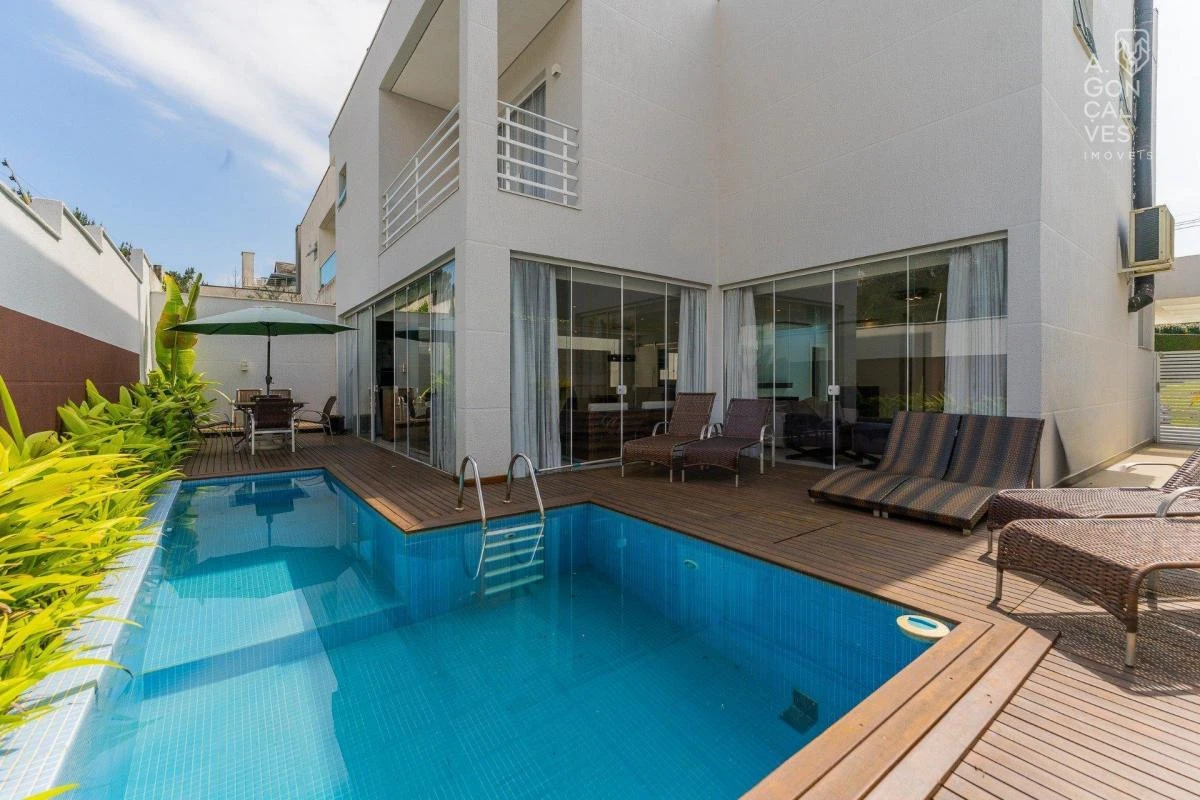 Furnished house with 3 en-suite bedrooms and balconies — photo 39