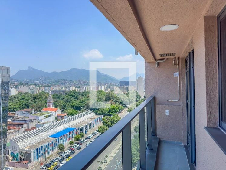 2-bedroom apartment in a building with a gym