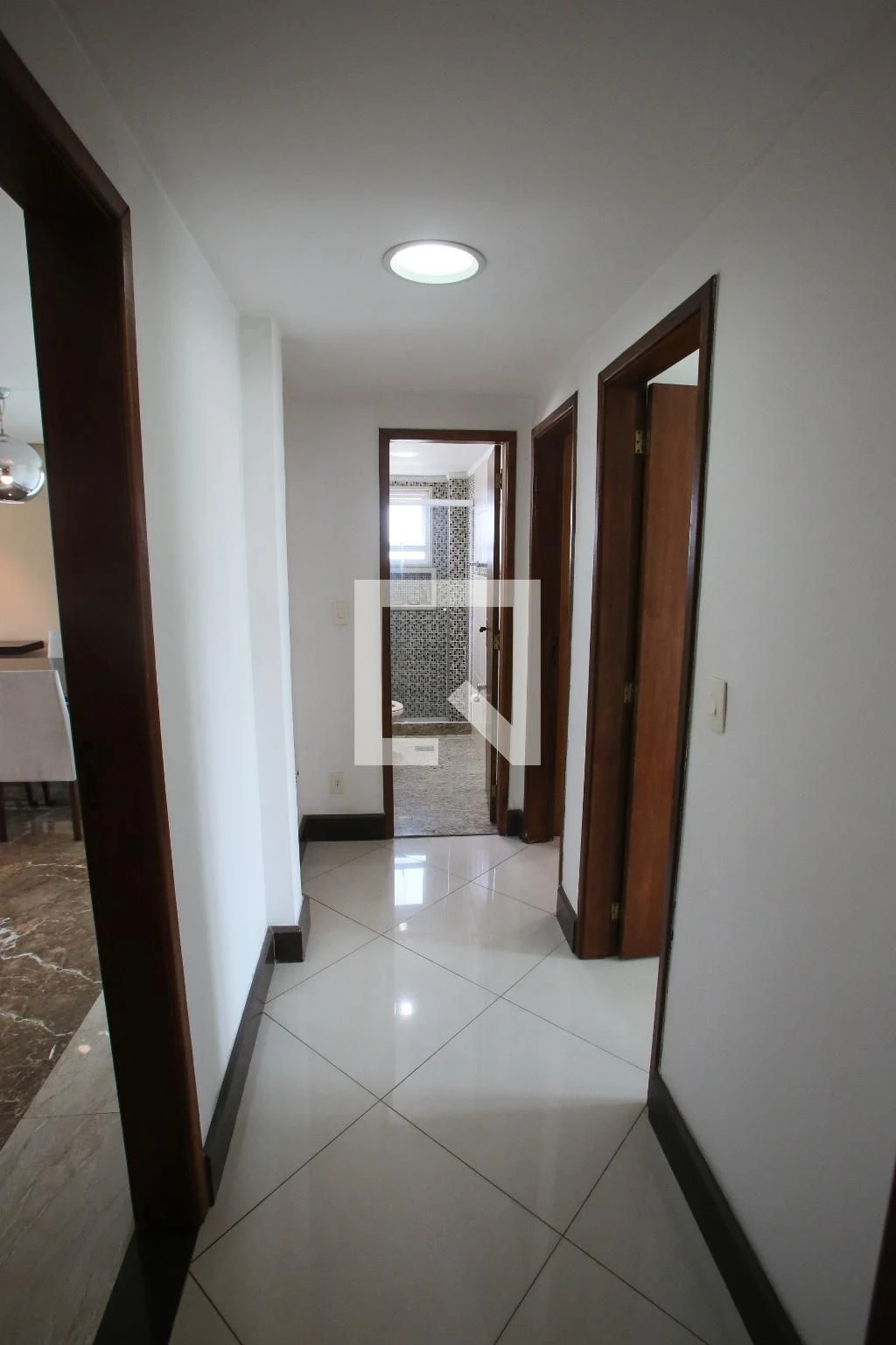 Furnished apartment with 3 bedrooms and a closed kitchen — photo 78