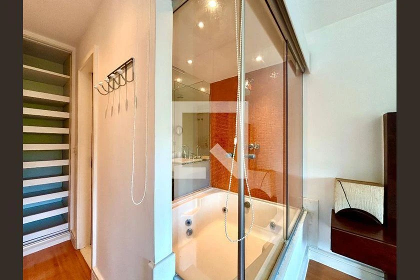 180 m² furnished apartment with open-plan kitchen — photo 38