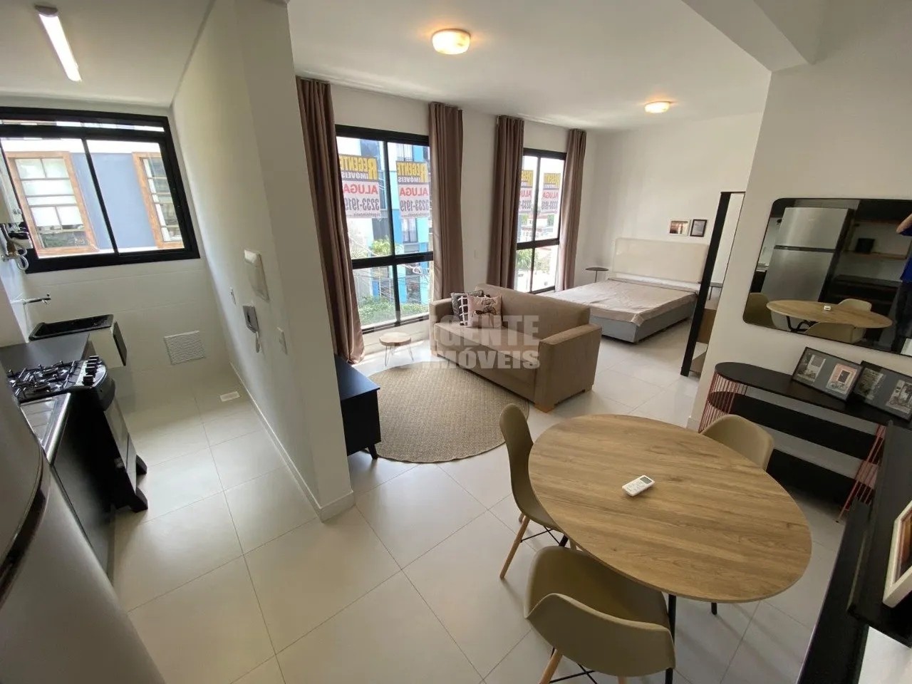 One-bedroom apartment in a building with a gym