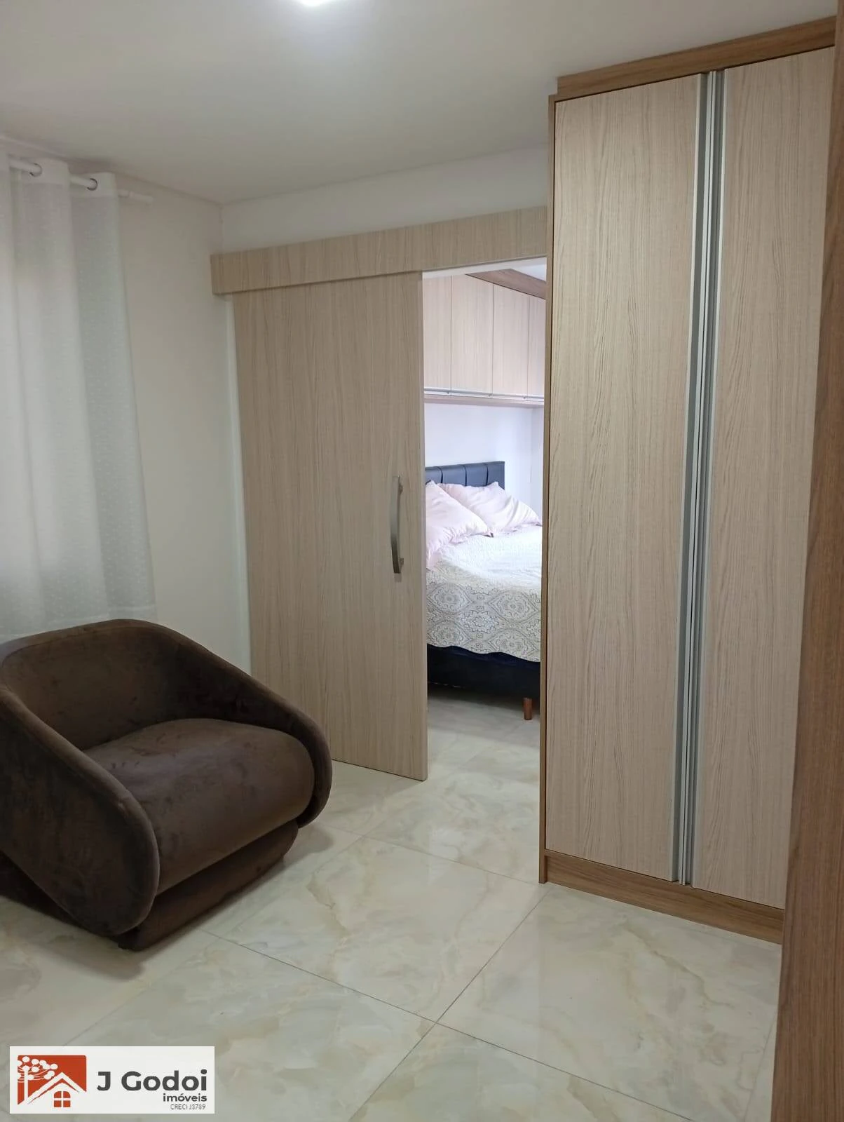 2-bedroom apartment, 1 with its own bathroom, 292 m² — photo 5