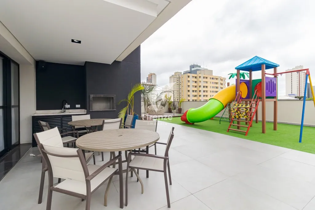 Apartamento mobiliado com cozinha integrada e varanda fechada — photo 58