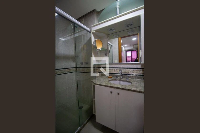 Apartamento mobiliado com 4 quartos e jacuzzi no prédio — photo 66