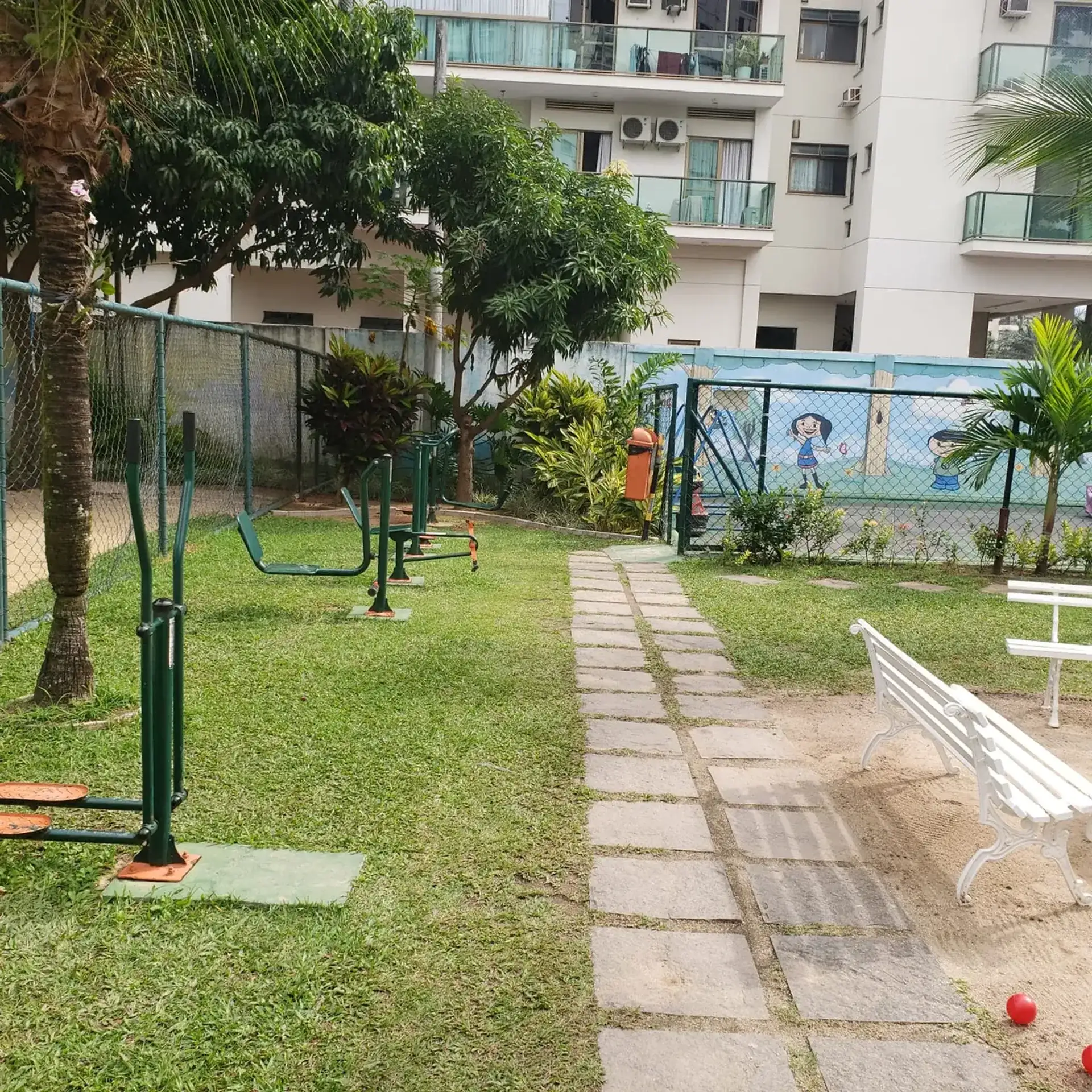 Apartamento para aluguel com 2 quartos e 1 banheiro — photo 23
