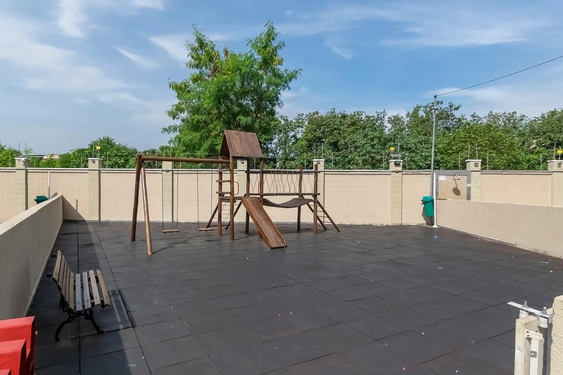 Квартира 48 м² со стиральной машиной и застеклённым балконом — photo 8