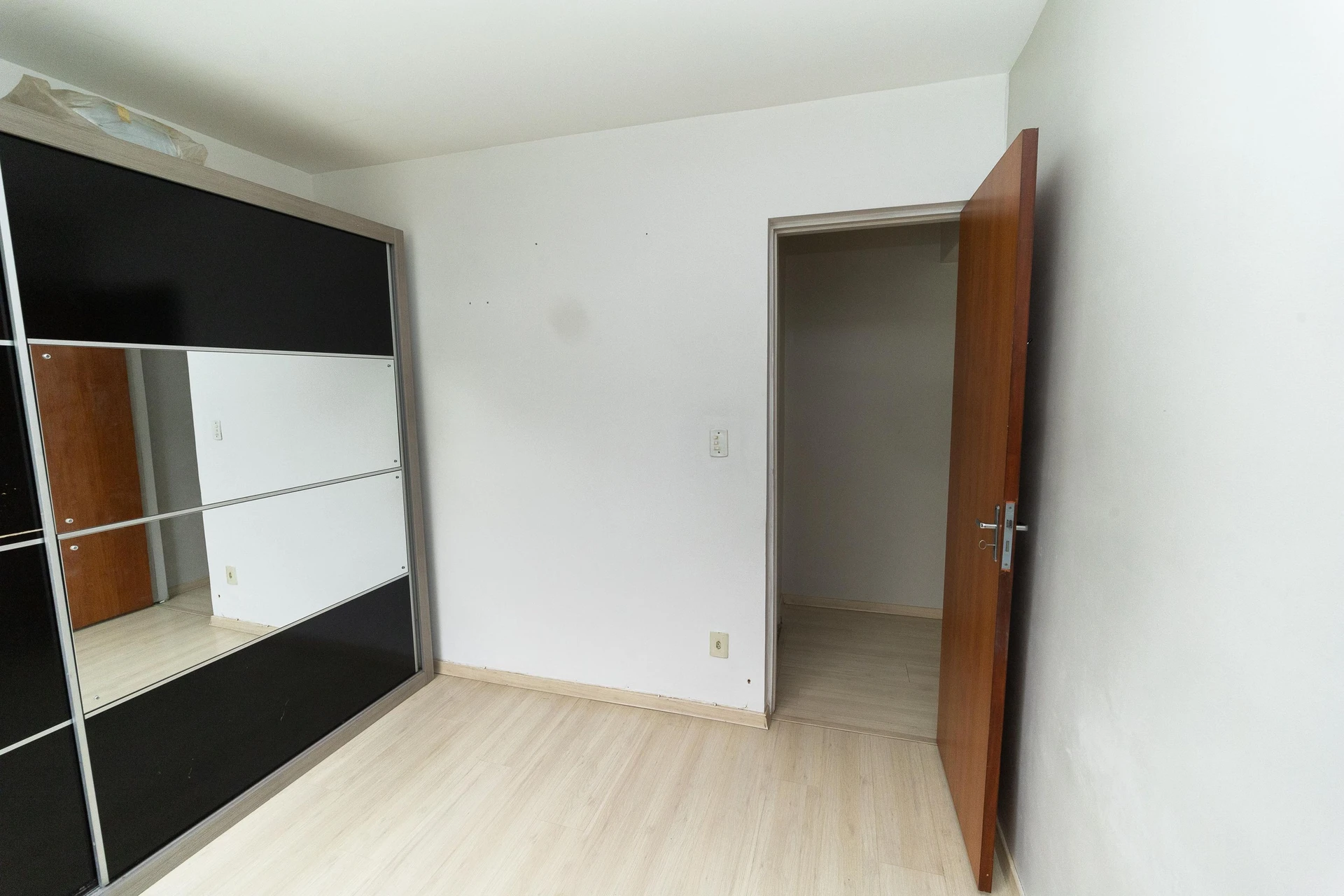 Apartamento com piso de madeira ou laminado, Campo Grande — photo 7